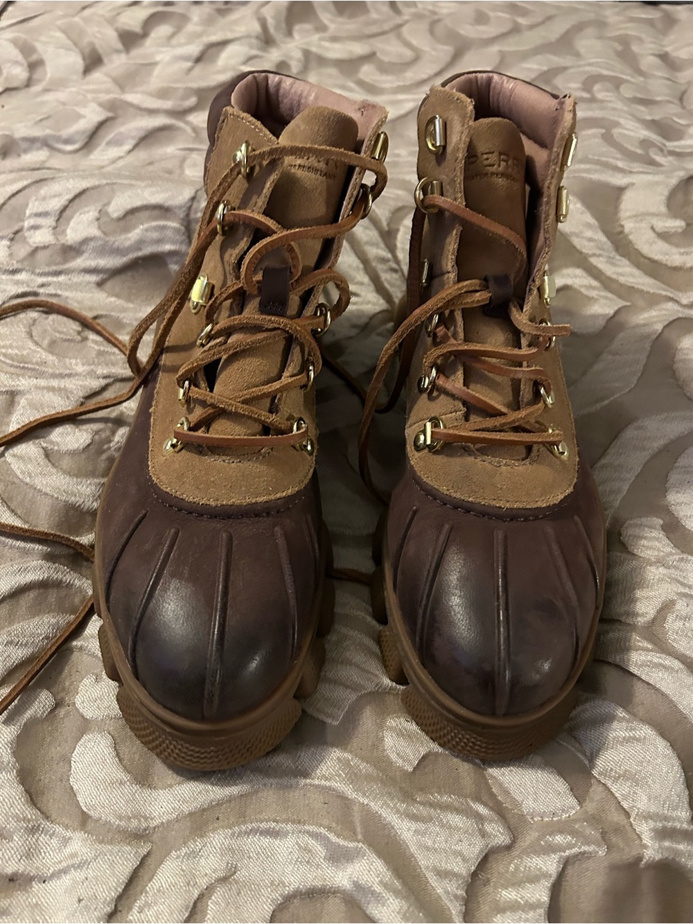 Sperry Classic Brown Duck Boots for Women - Durable Waterproof Style size 8